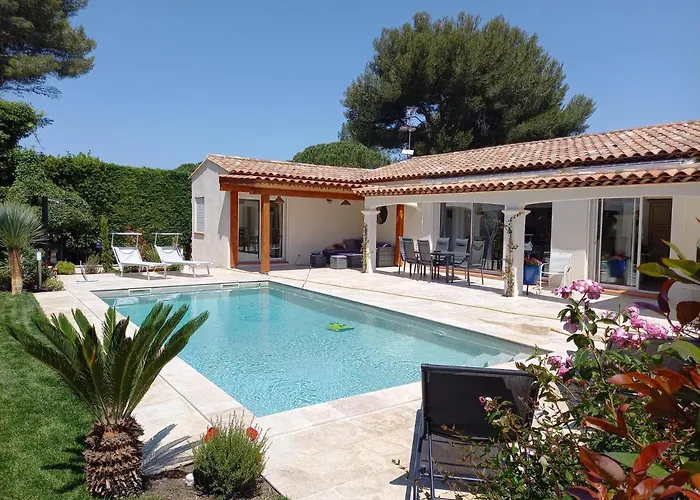 Villa au calme le brusc